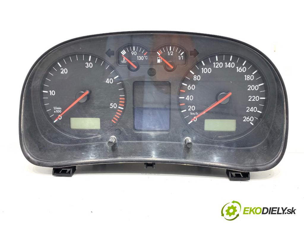 VW BORA I sedan 2001 85 kW 1.9 TDI 1896 prístrojovka 1J0920825C (Přístrojové desky, displeje)