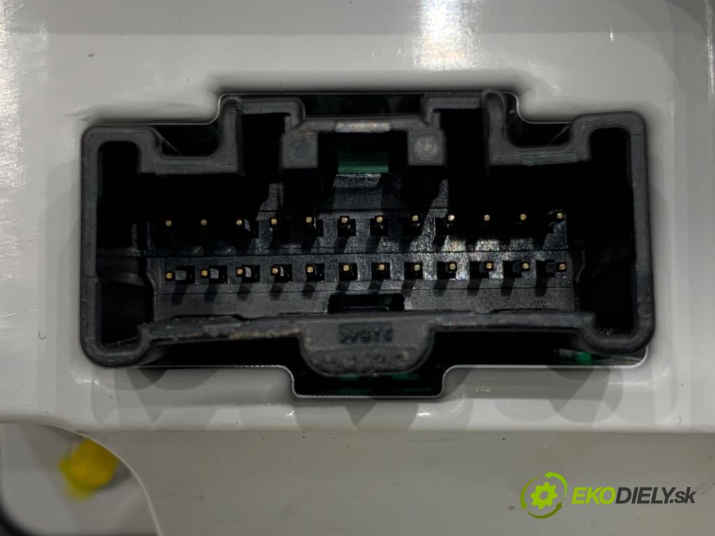 MAZDA CX-7 SUV 2012 127 kW 2.2 MZR-CD AWD (ER10A) 2184 Panel ovládaní topení K1900EH64 (Ovládaní topení a přepínače)