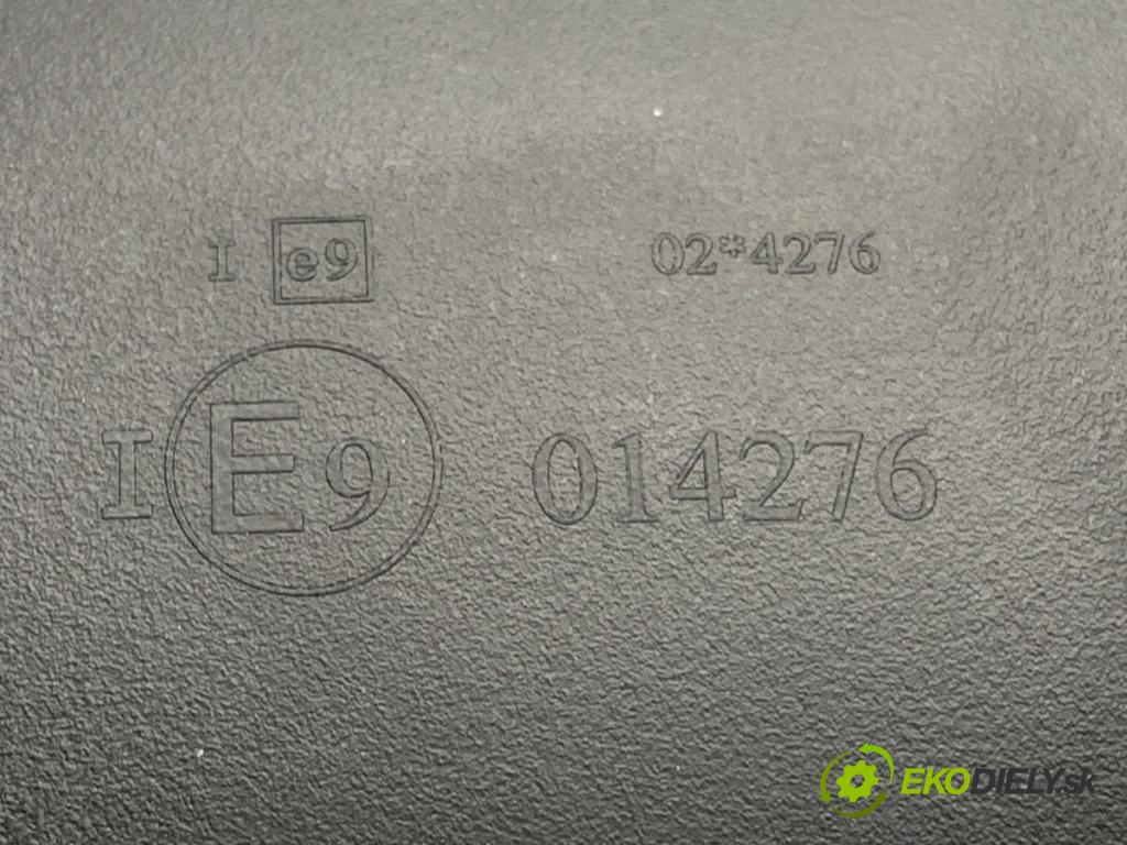 FORD KUGA II SUV 2015 110 kW 1.5 EcoBoost 1499 zpětné zrcátko vnitřní  (Světla vnitřní)