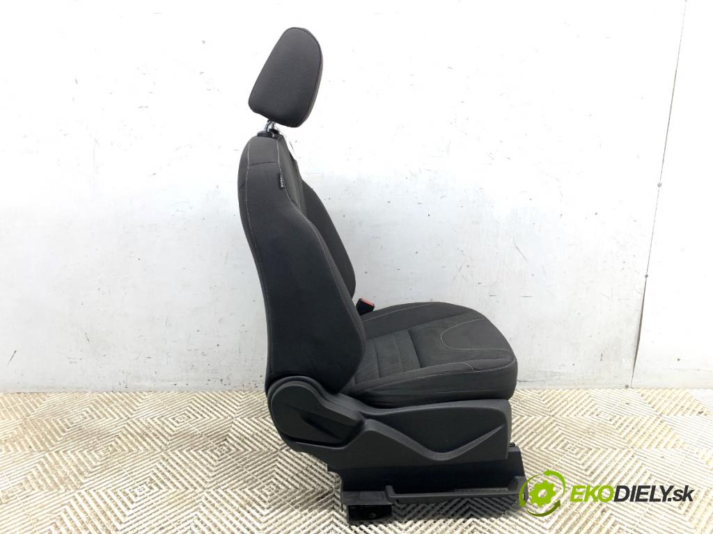 FORD KUGA II SUV 2015 110 kW 1.5 EcoBoost 1499 Sedadlo pravy predný