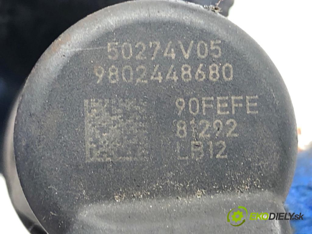 SKODA RAPID sedan 2014 77 kW 1.6 TDI 1598 vstrekovač 03L130277B (Vstrekovač paliva)