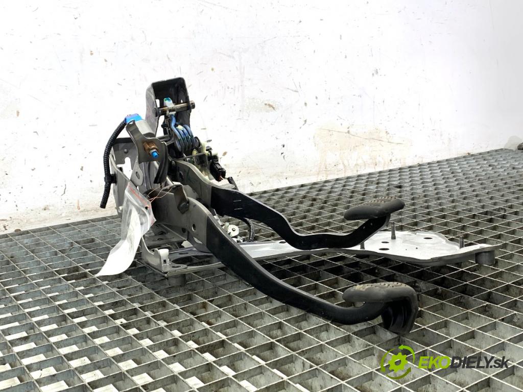 TOYOTA COROLLA E21 sedan 2022 90 kW 1.6 VVTi (ZRE210) 1598 PEDÁL: manuálne 89280-10010 (Potenciometer plynového pedálu)