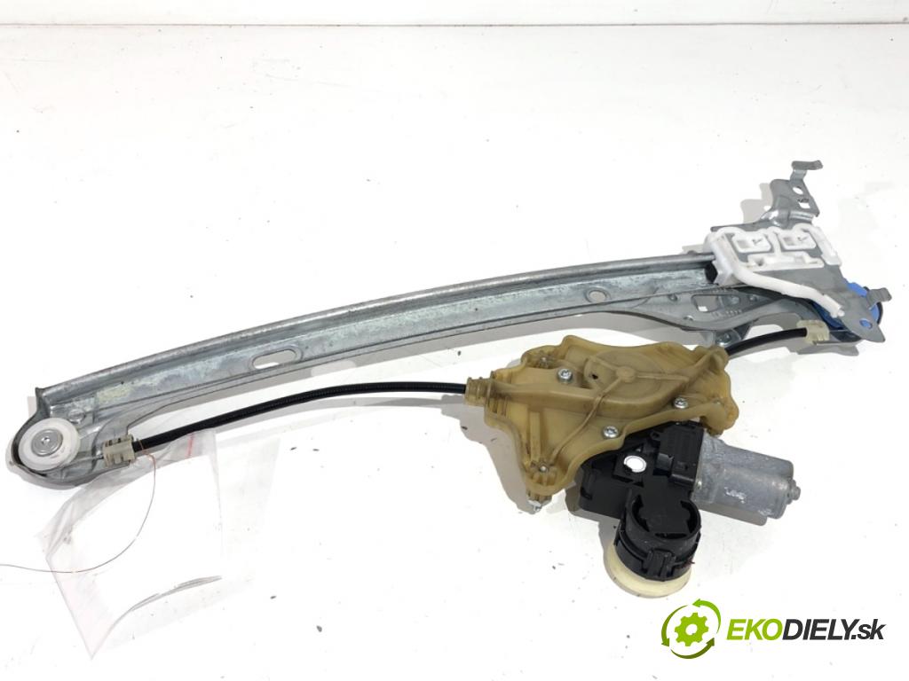 TOYOTA COROLLA E21 sedan 2022 90 kW 1.6 VVTi (ZRE210) 1598 mechanismus okna pravý zadní část 69830-02733-A