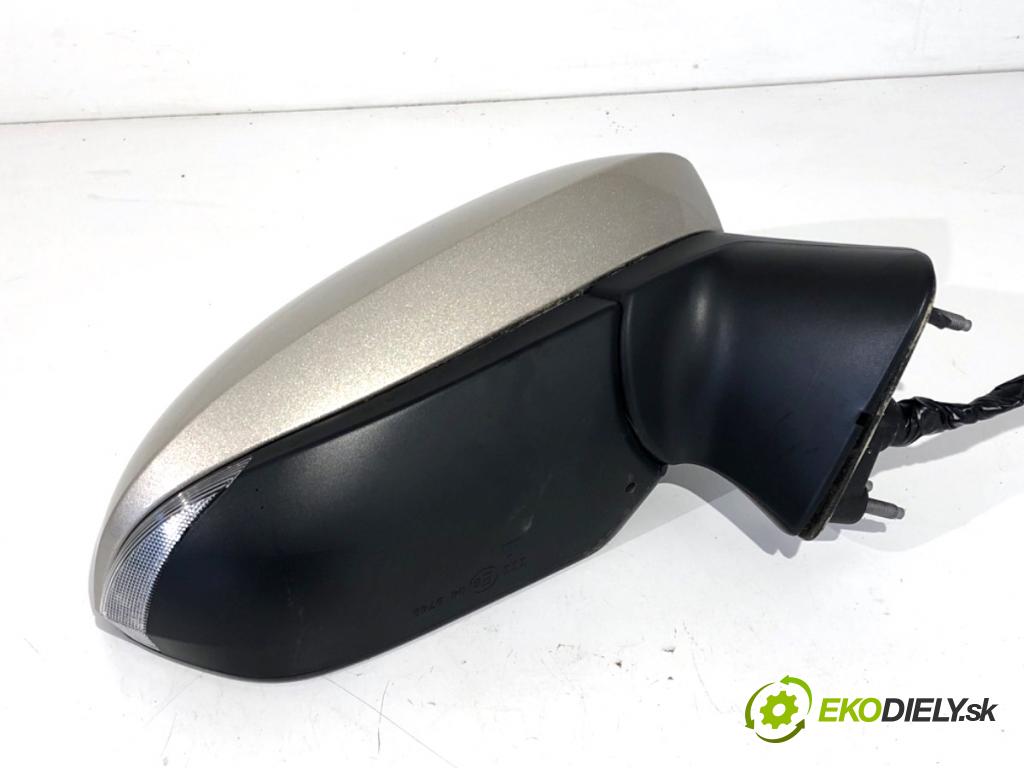 TOYOTA COROLLA E21  2022 92 kW 1.5 VVTi 92kW [125 KM] benzyna 2019 - 2022 1490 zpětné zrcátko pravý