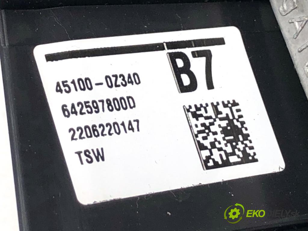 TOYOTA COROLLA E21 sedan 2022 90 kW 1.6 VVTi (ZRE210) 1598 Volant 45100-0Z340 (Volant)