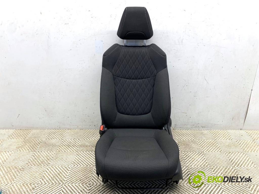 TOYOTA COROLLA E21 sedan 2022 90 kW 1.6 VVTi (ZRE210) 1598 Sedadlo ľavy predný 