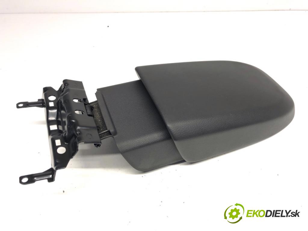 FORD KUGA II SUV 2015 110 kW 1.5 EcoBoost 1499 Lakťová opierka  (Lakťová opierka)