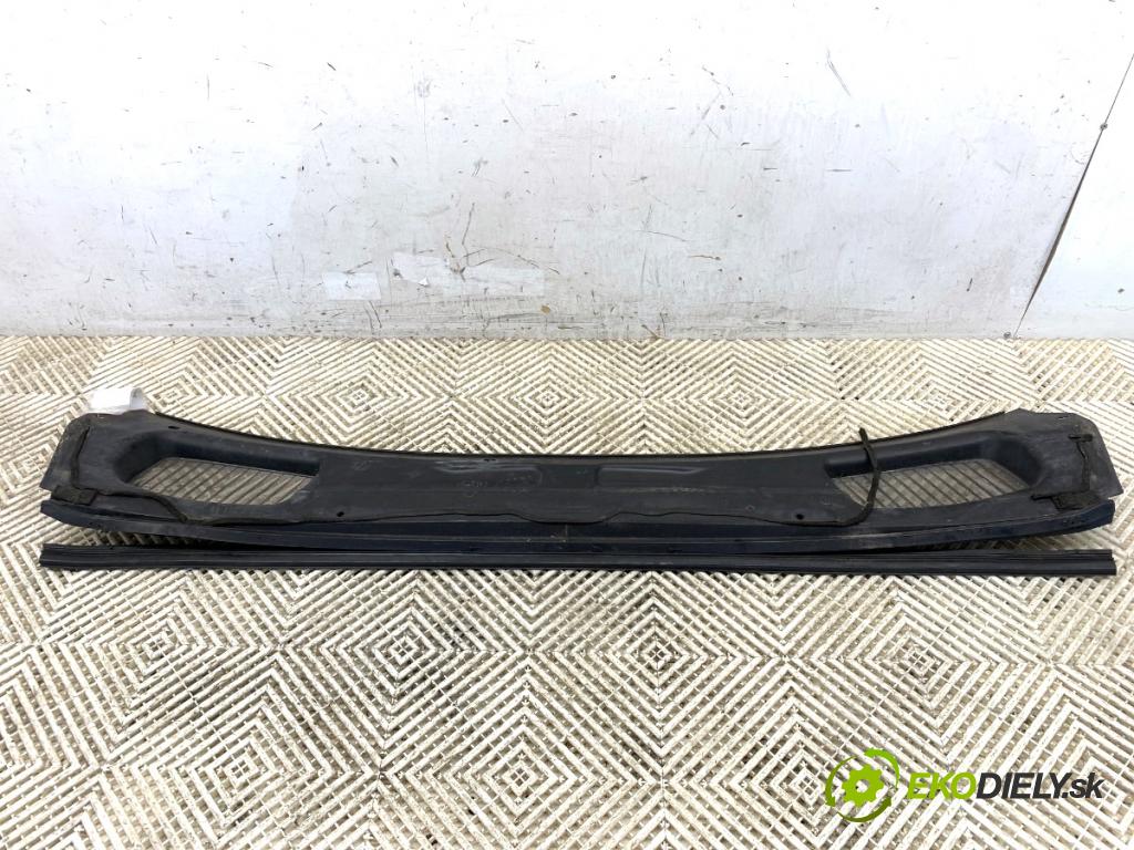 FORD MONDEO MK4 liftback 2010 92 kW 1.8 TDCi 1753 torpédo plast pod čelní okno 7S71-A02216 (Torpéda)