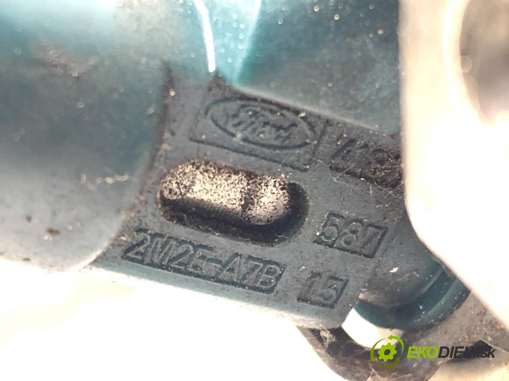 FORD MONDEO MK3 liftback 2003 166 kW ST220 2967 Lišta vstrekovacia 2M2E-A7B (Vstrekovacia lišta)