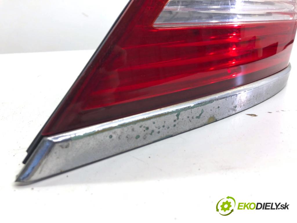 FORD MONDEO MK3 liftback 2003 166 kW ST220 2967 světlo levý zadní část