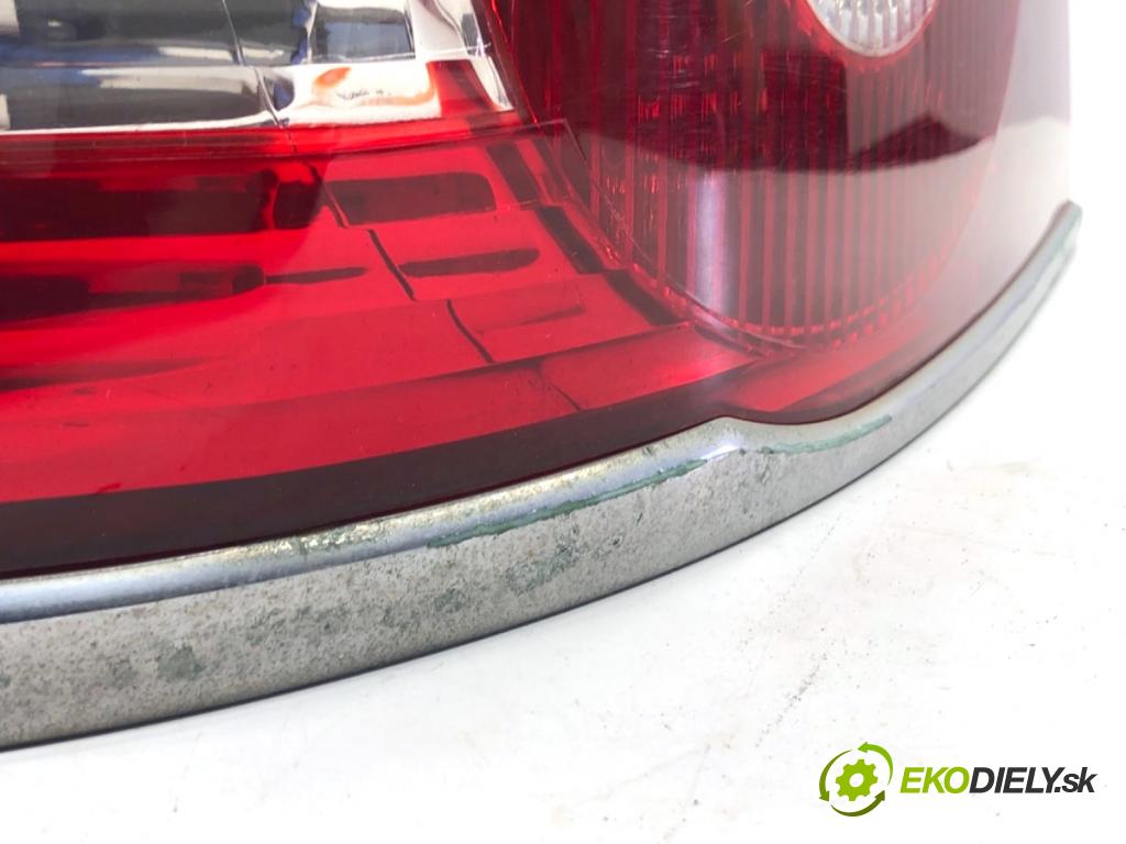 FORD MONDEO MK3 liftback 2003 166 kW ST220 2967 světlo levý zadní část