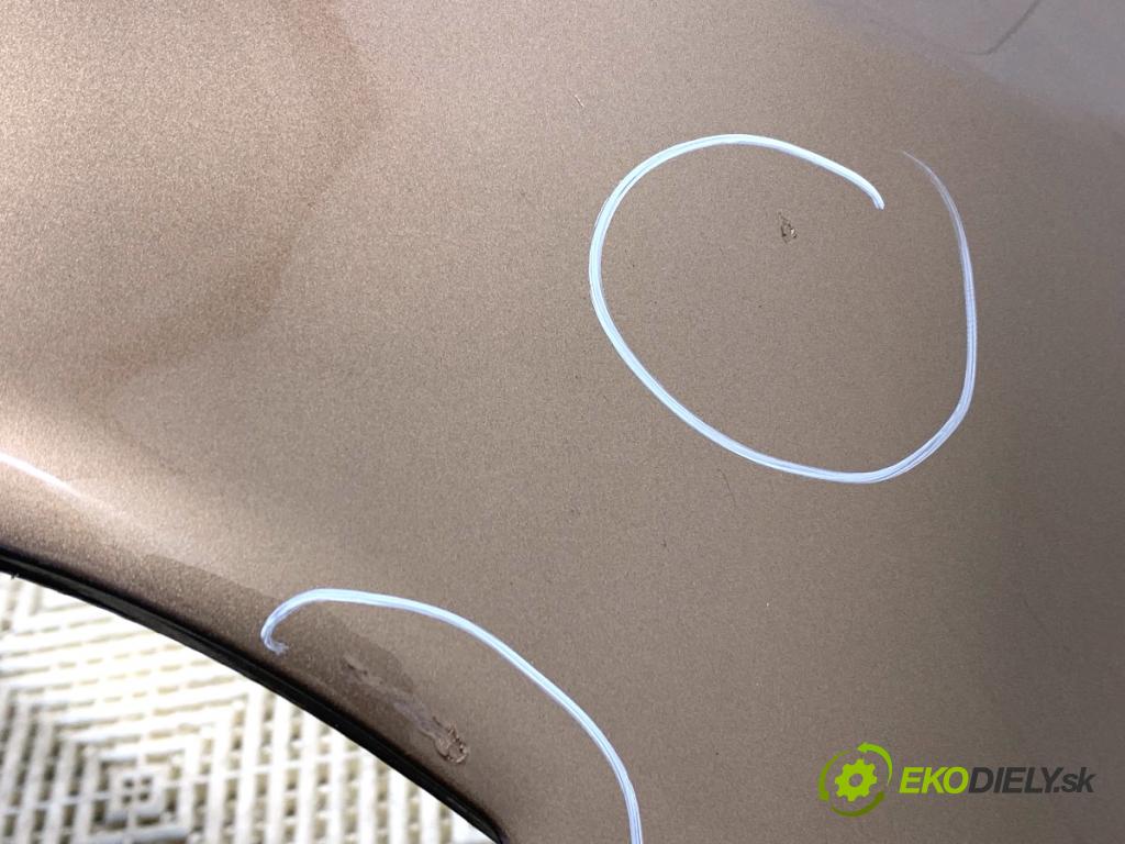 HYUNDAI i30 liftback 2015 66 kW 1.4 CRDi 1396 nárazník zadní část  (Klika dveří ostatní)