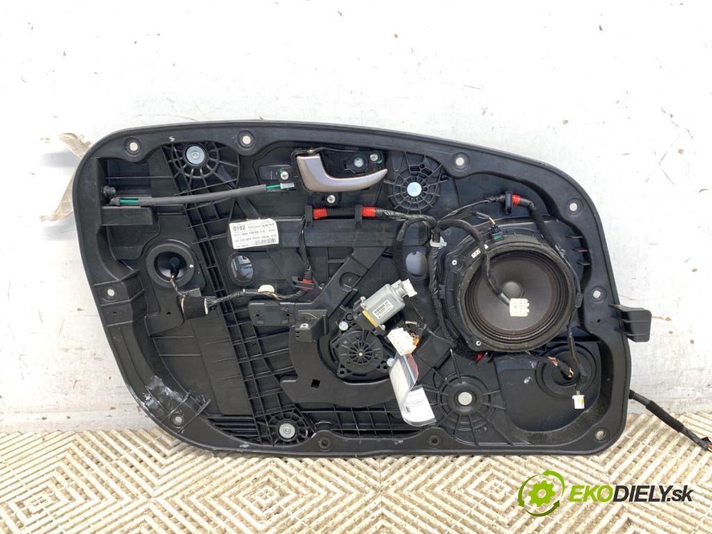 HYUNDAI i30 liftback 2015 66 kW 1.4 CRDi 1396 mechanismus okna levý přední část 82470-A6000