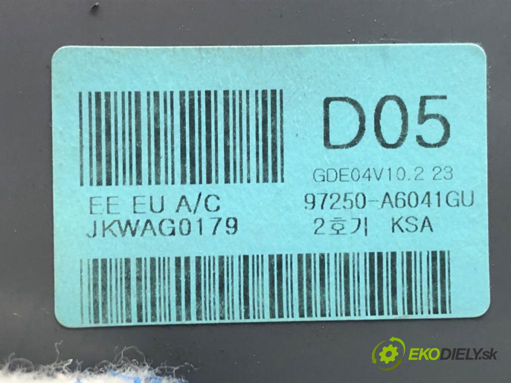 HYUNDAI i30 liftback 2015 66 kW 1.4 CRDi 1396 Panel ovládania kúrenia 97250-A6041GU (Prepínacie páčky pod volantom)