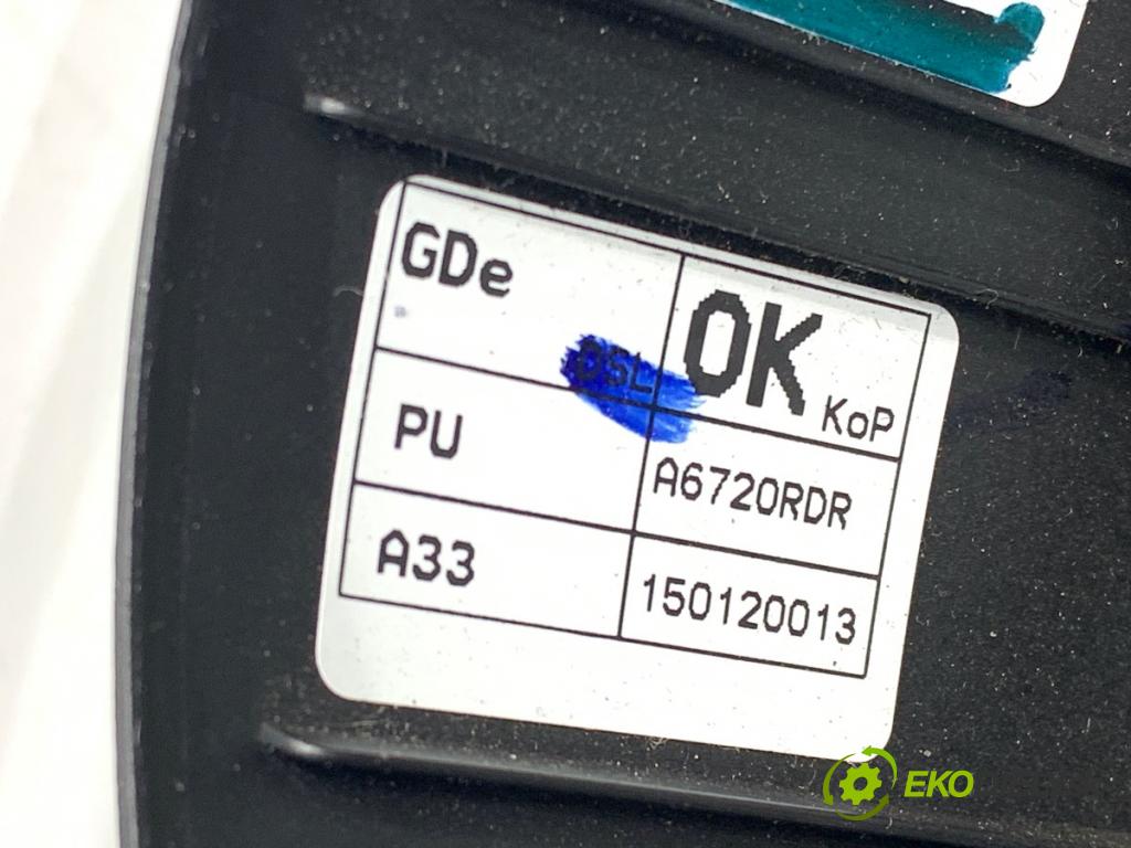 HYUNDAI i30 liftback 2015 66 kW 1.4 CRDi 1396 Volant A6720RDR (Volant)