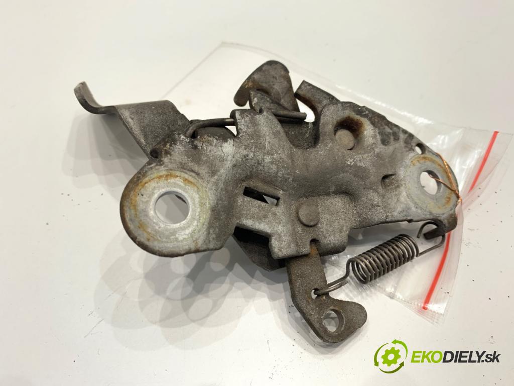 PEUGEOT 307 CC kabriolet 2005 100 kW 2.0 HDi 135 1997 zámok kapoty přední část