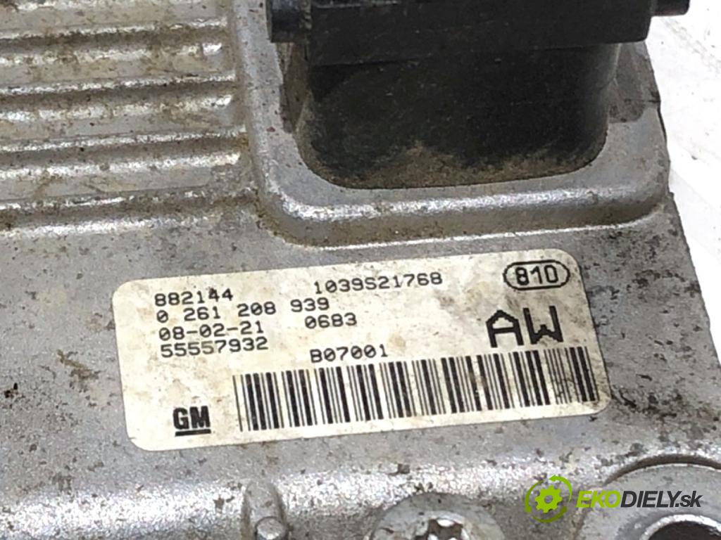 OPEL CORSA D liftback 2008 44 kW 1.0 (L08, L68) 998 riadiaca jednotka Motor 55557932 (Riadiaca jednotka)