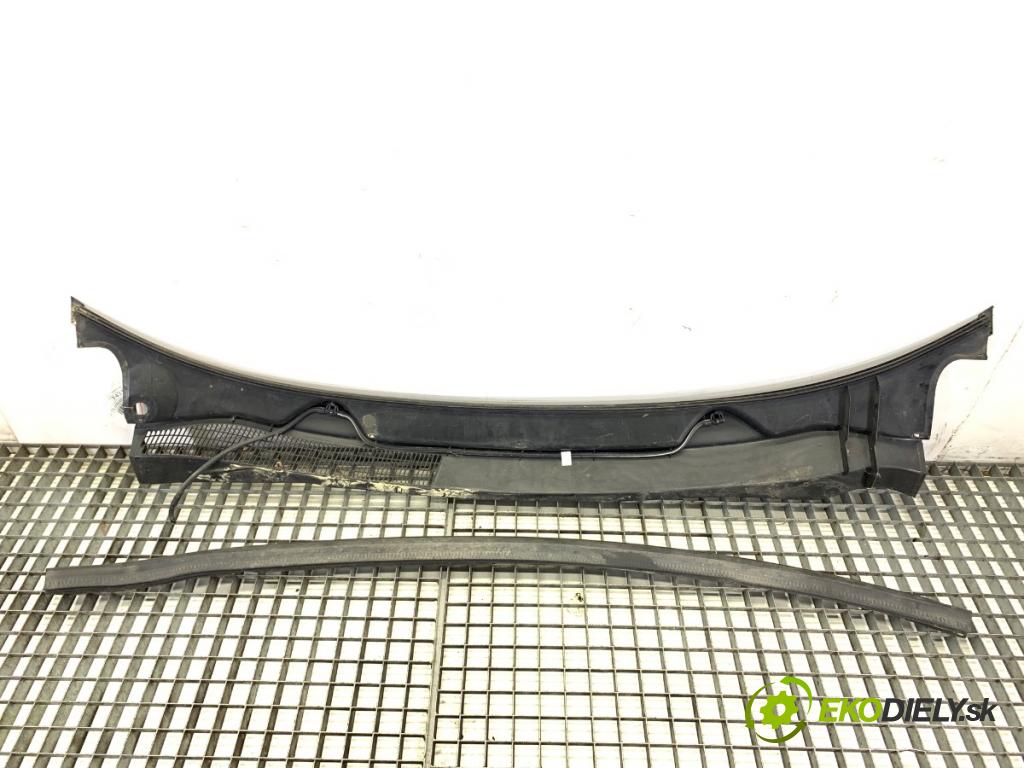 OPEL CORSA D liftback 2008 44 kW 1.0 (L08, L68) 998 Torpédo, plast pod čelné okno 13203618 (Torpédo (plast pod čelným sklom))