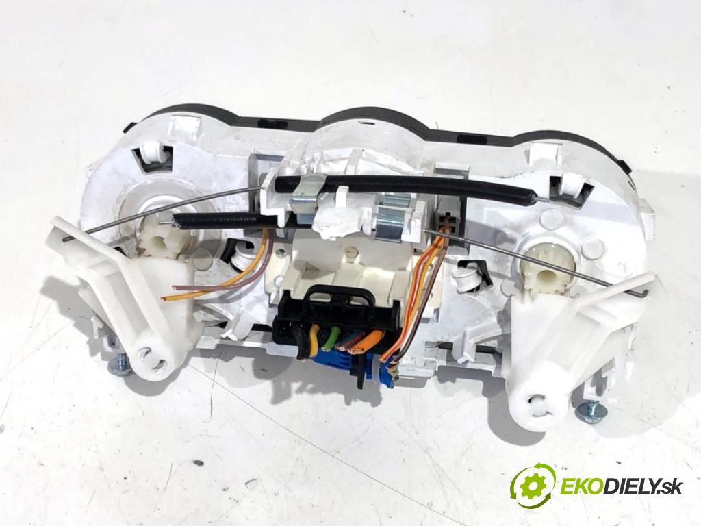 OPEL CORSA D liftback 2008 44 kW 1.0 (L08, L68) 998 Panel ovládania kúrenia 16774010 (Prepínacie páčky pod volantom)