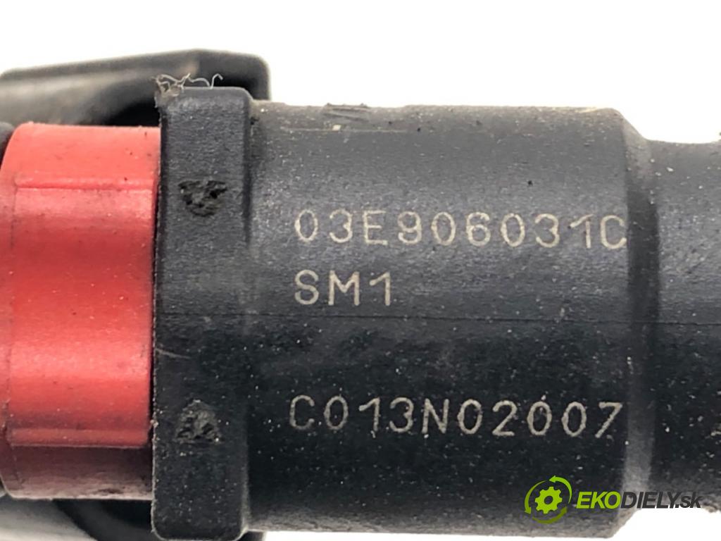 VW POLO V liftback 2012 51 kW 1.2 1198 Lišta vstrekovacia 03E133320A (Vstrekovacia lišta)