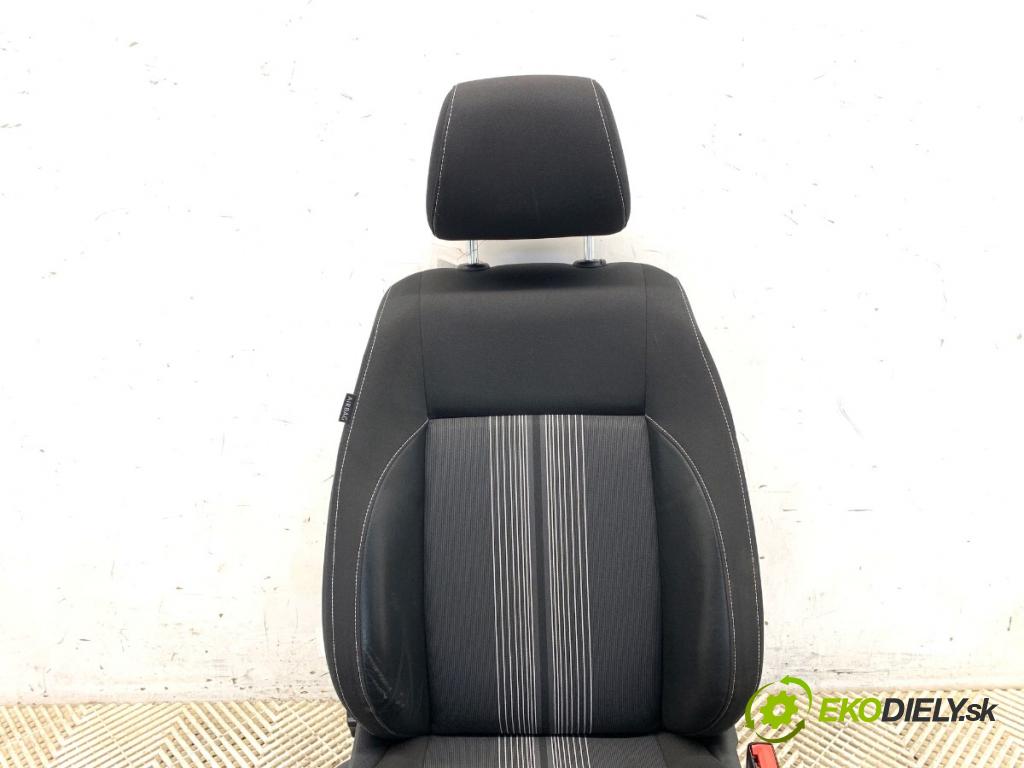 VW POLO V liftback 2012 51 kW 1.2 1198 Sedadlo pravy predný