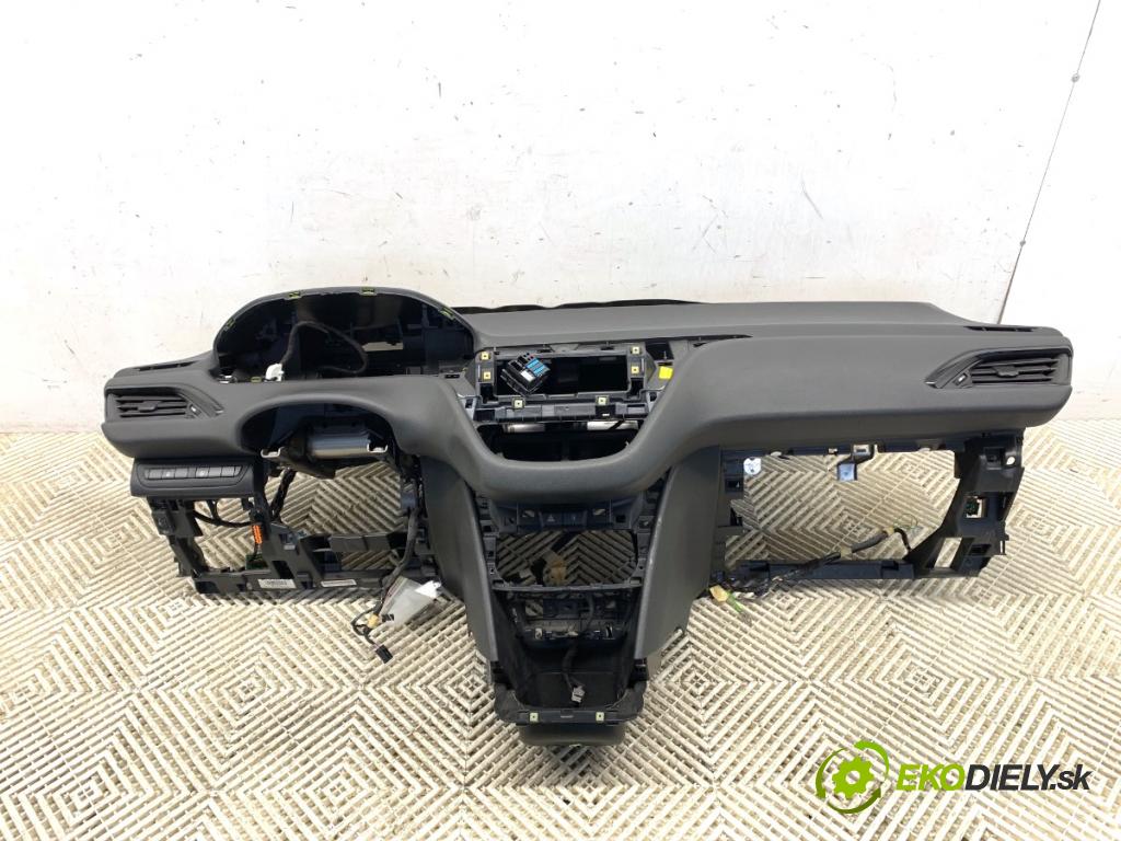 PEUGEOT 208 I liftback 2016 55 kW 1.6 HDi / BlueHDi 75 1560 Palubná doska VANKÚŠ: spolujazdca 