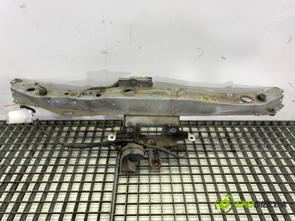 NISSAN MICRA K12 liftback 2005 59 kW 1.2 16V 1240 výztuha horní  (Výztuhy)