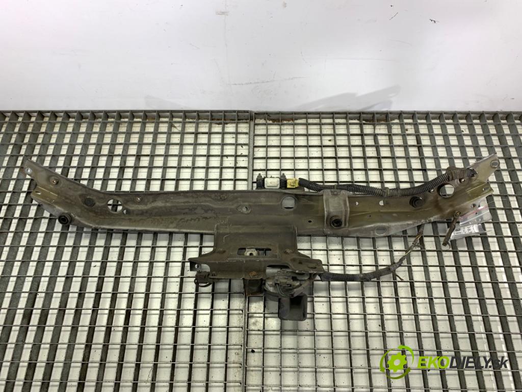 NISSAN MICRA K12 liftback 2005 59 kW 1.2 16V 1240 výztuha horní  (Výztuhy)