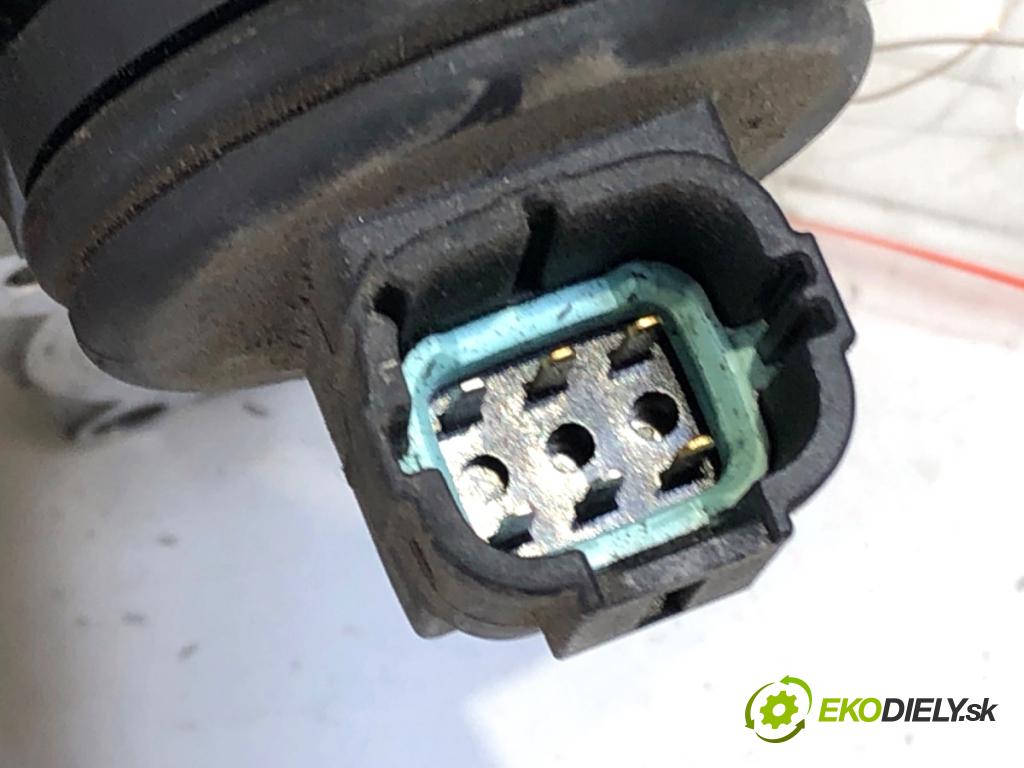 NISSAN MICRA K12 liftback 2005 59 kW 1.2 16V 1240 Škrtiaca klapka SERA576-02 (Škrtiaca klapka)