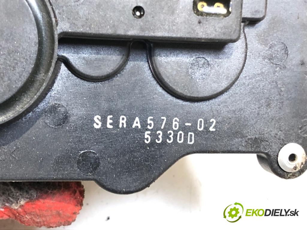 NISSAN MICRA K12 liftback 2005 59 kW 1.2 16V 1240 Škrtiaca klapka SERA576-02 (Škrtiaca klapka)