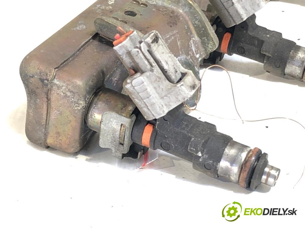 NISSAN MICRA K12 liftback 2005 59 kW 1.2 16V 1240 Lišta vstrekovacia 0280158013 (Vstrekovacia lišta)