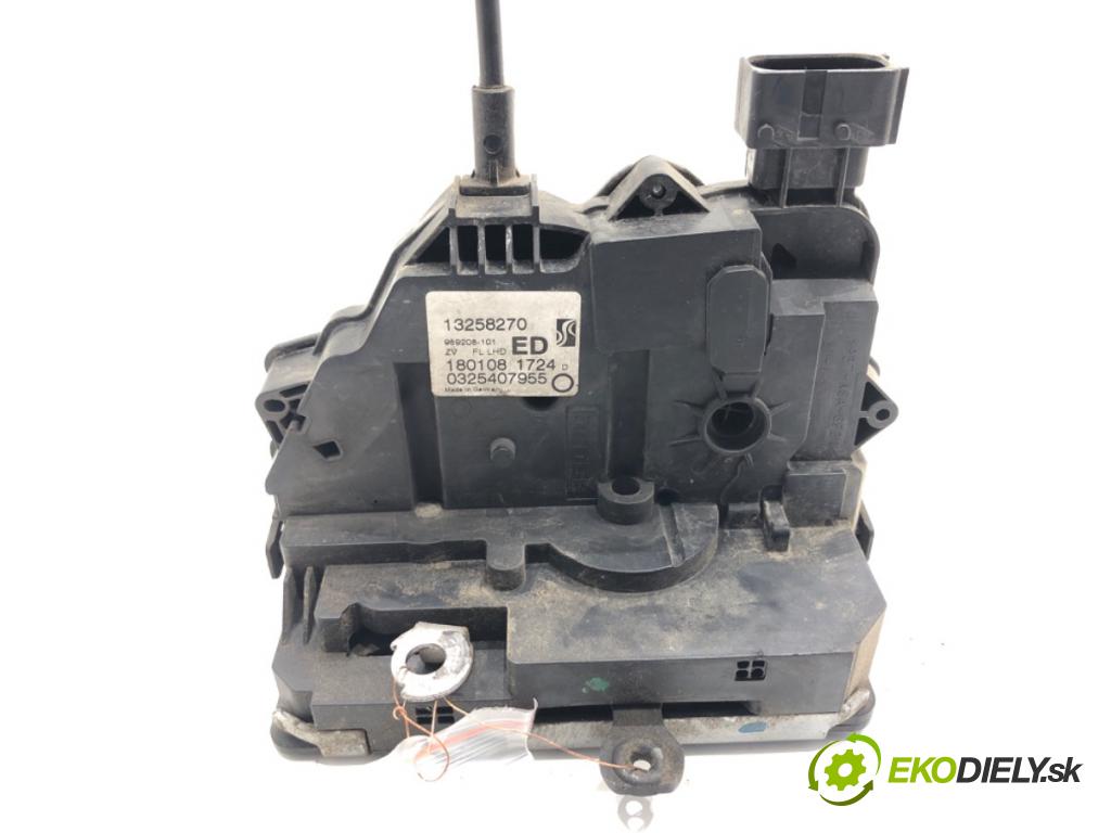 OPEL CORSA D liftback 2008 59 kW 1.2 (L08, L68) 1229 zámok dveře levý přední část 13258270