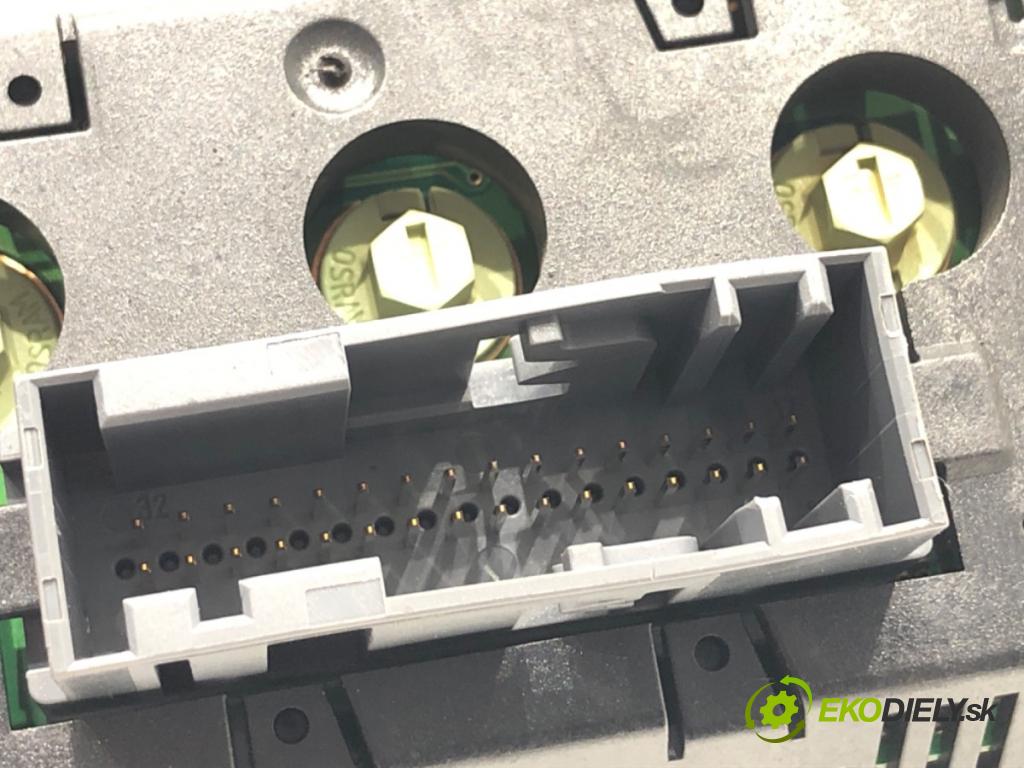 OPEL CORSA D liftback 2008 59 kW 1.2 (L08, L68) 1229 Dislpej 13284430 (Prístrojová doska)