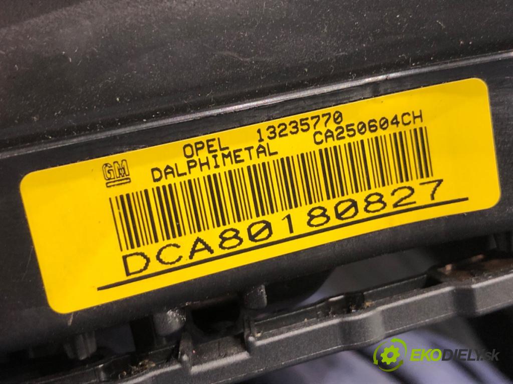 OPEL CORSA D liftback 2008 59 kW 1.2 (L08, L68) 1229 AirBag volantu 13235770 (Airbag)