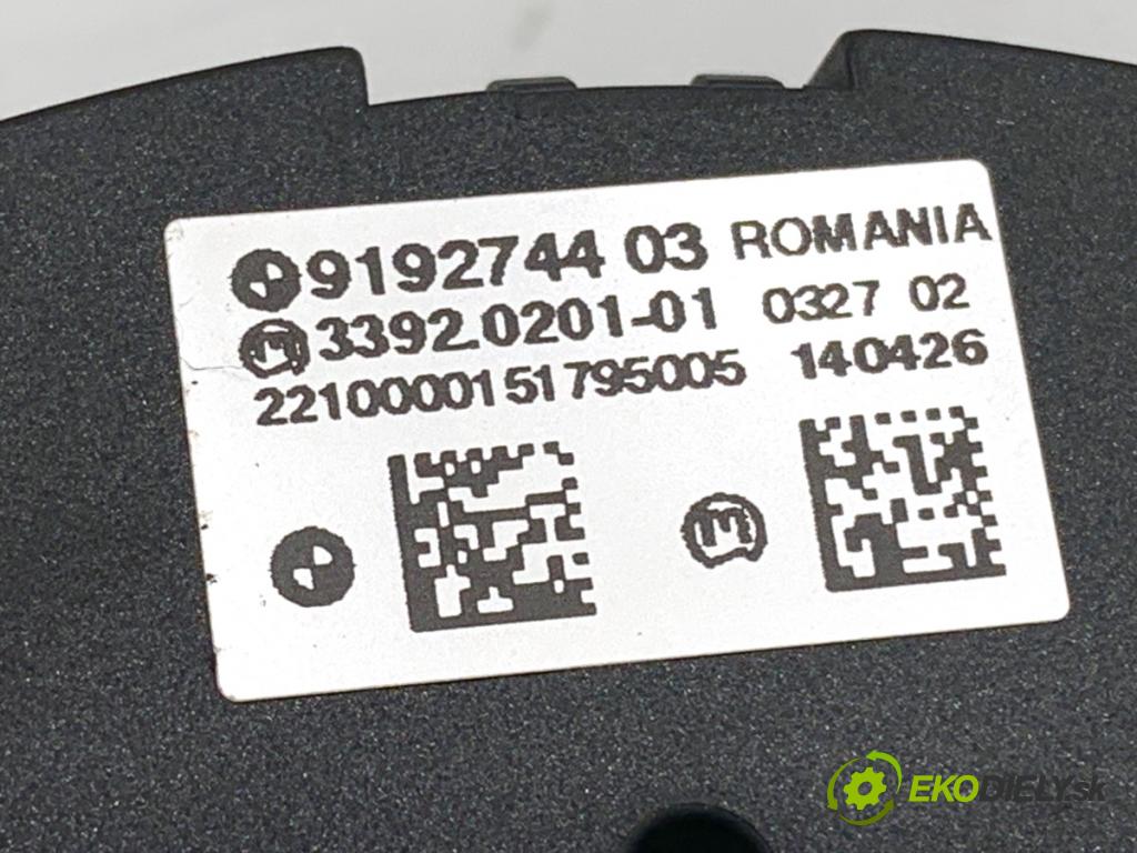 BMW F11 Kombi 2010 135 kW 520 d 1995 spínač světel 09192744