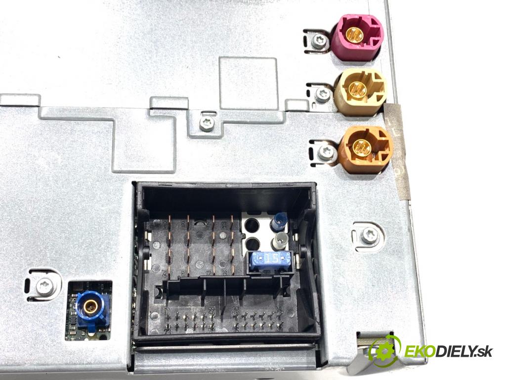 BMW F11 Kombi 2010 135 kW 520 d 1995 RADIO 9239155 (Audio zařízení)