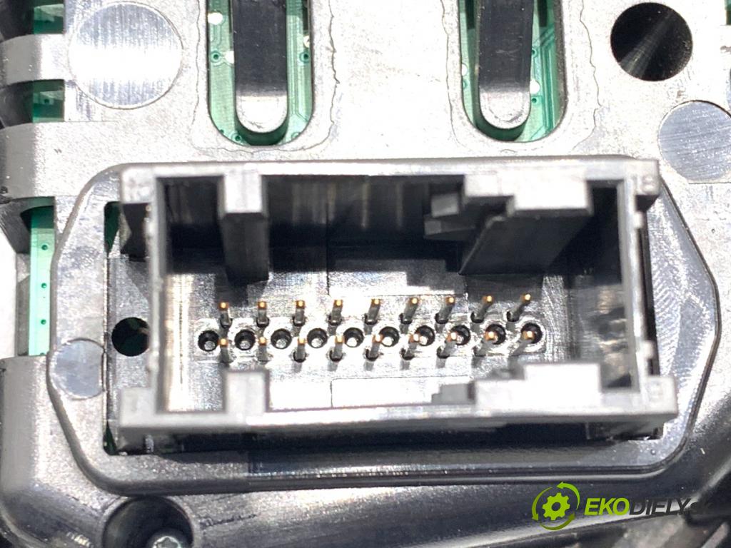 BMW F11 Kombi 2010 135 kW 520 d 1995 Panel ovládaní topení 9241238 (Ovládaní topení a přepínače)