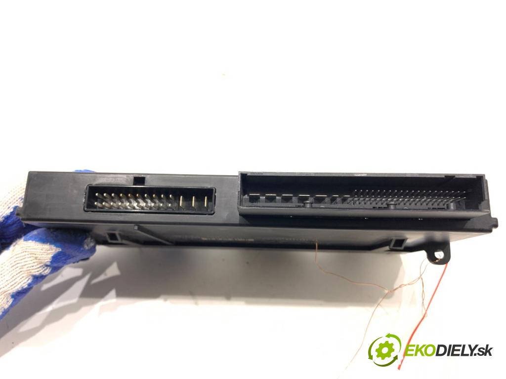 BMW F11 Kombi 2010 135 kW 520 d 1995 Modul komfortu 9244394 (Modul komfortu)