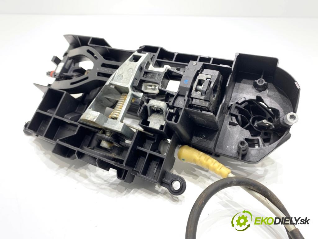 BMW F11 Kombi 2010 135 kW 520 d 1995 Kľučka vonkajšia pravy zad