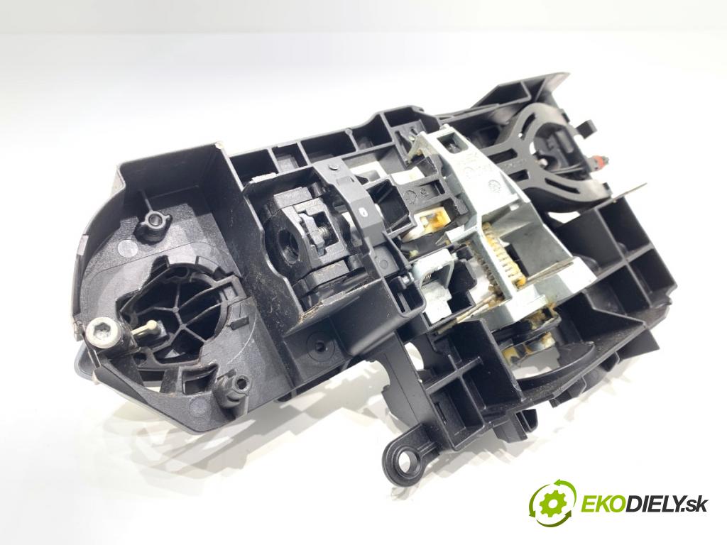 BMW F11 Kombi 2010 135 kW 520 d 1995 Kľučka vonkajšia ľavy zad