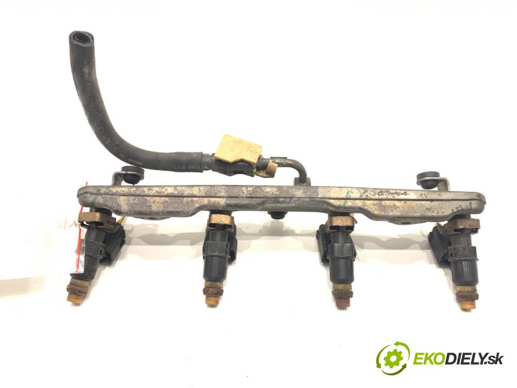 HONDA ACCORD VIII sedan 2010 115 kW 2.0 i (CU1) 1997 Lišta vstrekovacia  (Vstrekovacia lišta)