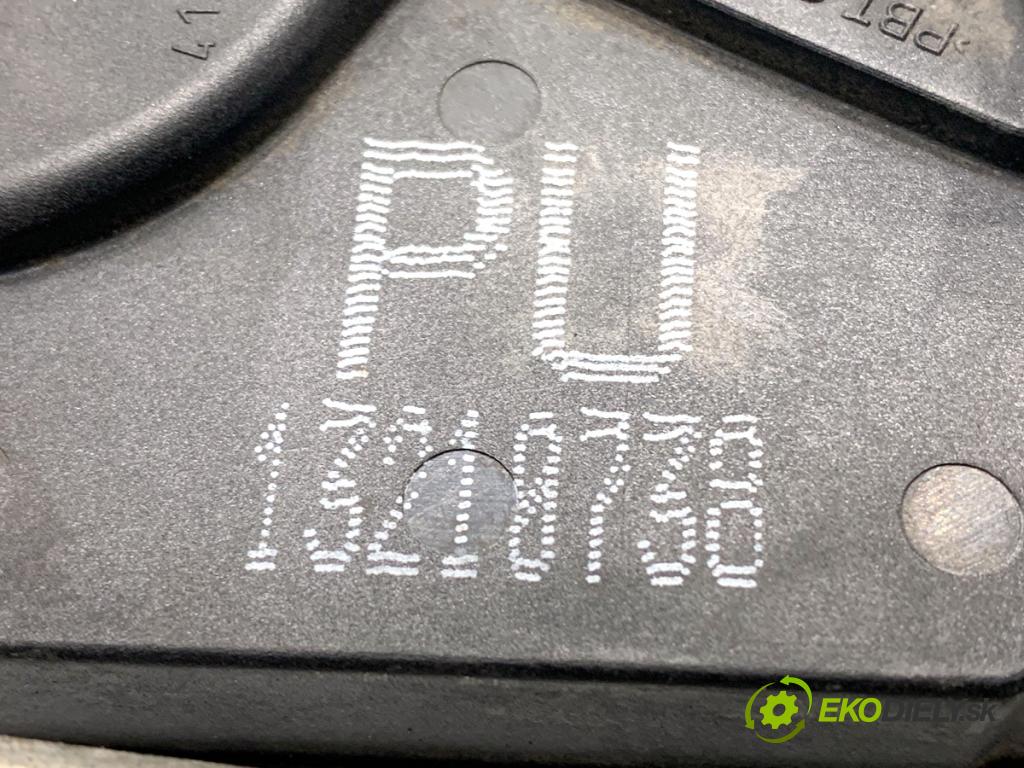 OPEL ZAFIRA B Nadwozie pełne/minivan 2006 110 kW 1.9 CDTI VAN (M75) 1910 zámok dveře levý zadní část 13210738