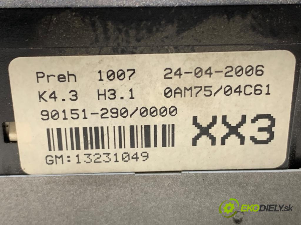 OPEL ZAFIRA B Nadwozie pełne/minivan 2006 110 kW 1.9 CDTI VAN (M75) 1910 Panel ovládania kúrenia 13231049 (Prepínacie páčky pod volantom)