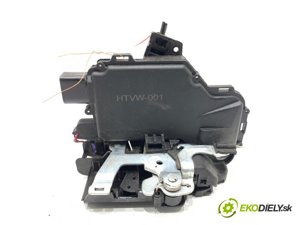 VW PASSAT B5 sedan 1997 66 kW 1.9 TDI 1896 zámok dveře levý přední část 