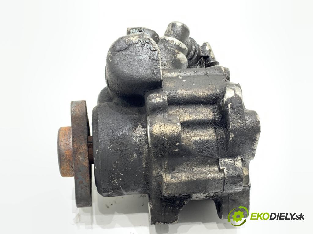 VW PASSAT B5 sedan 1997 66 kW 1.9 TDI 1896 Pumpa servočerpadlo 8D0145155Q (Servočerpadlo)