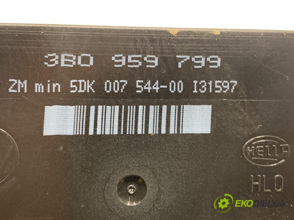 VW PASSAT B5 sedan 1997 66 kW 1.9 TDI 1896 Modul komfortu 3B0959799 (Modul komfortu)