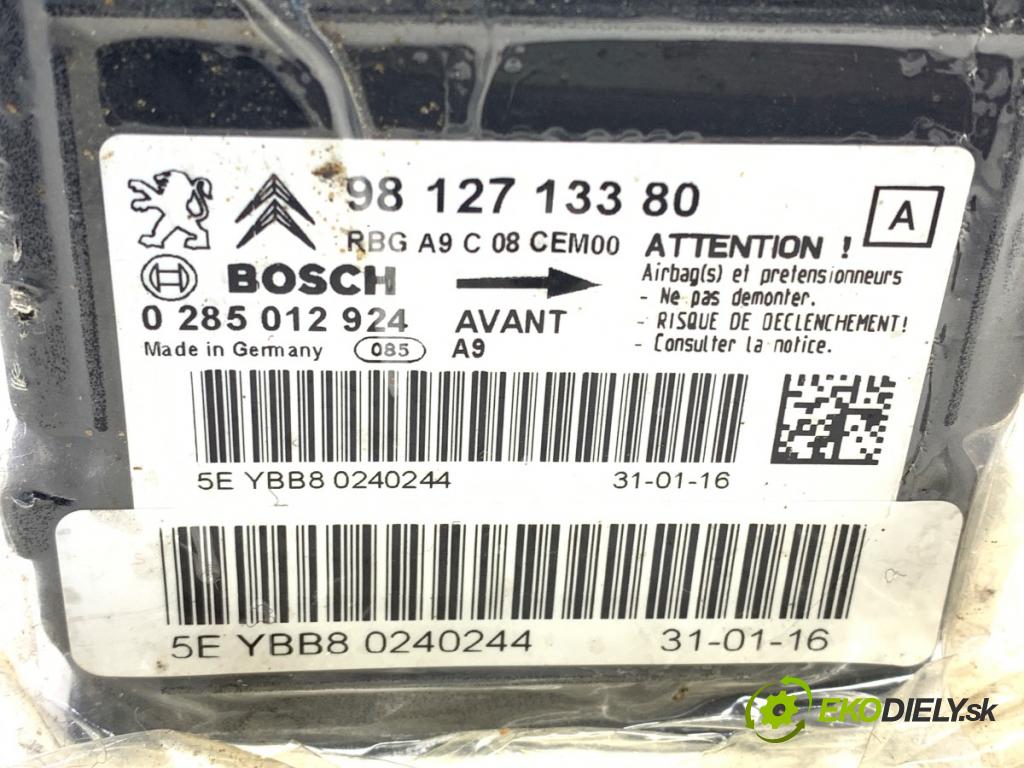 PEUGEOT 208 I liftback 2016 55 kW 1.6 HDi / BlueHDi 75 1560 senzor airbag 9812713380 (Snímač)