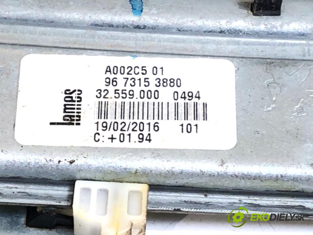 PEUGEOT 208 I liftback 2016 55 kW 1.6 HDi / BlueHDi 75 1560 mechanismus okna pravý zadní část 9673153880
