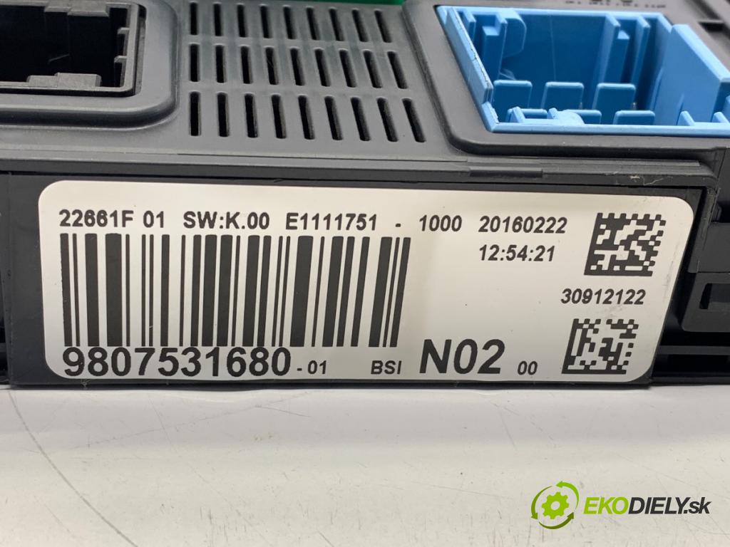 PEUGEOT 208 I liftback 2016 55 kW 1.6 HDi / BlueHDi 75 1560 modul BSI 9807531680 (Pojistková skříňka)