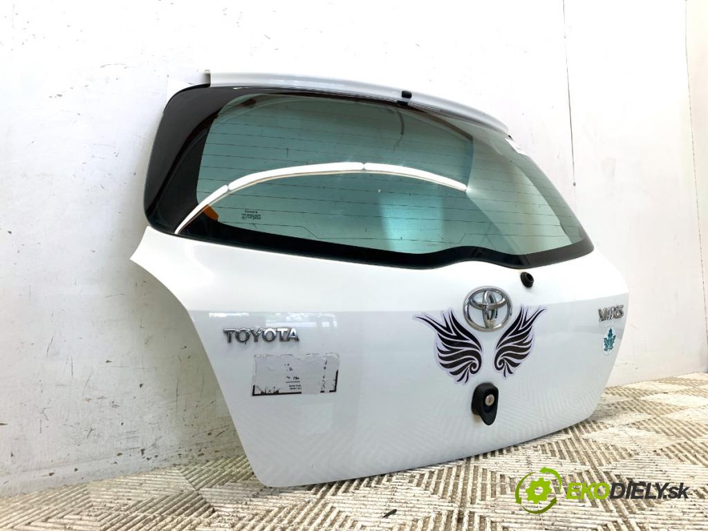 TOYOTA YARIS II liftback 2007 51 kW 1.0 VVT-i (KSP90_) 998 kapota zadní část